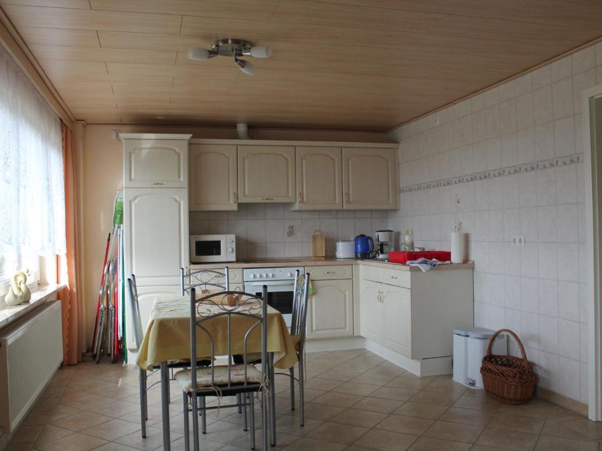 Spacious Apartment In Brusow With Garden Kropelin Exterior photo